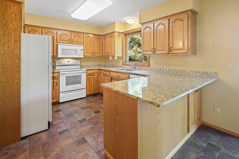 507 13th St N, Sartell, MN 56377