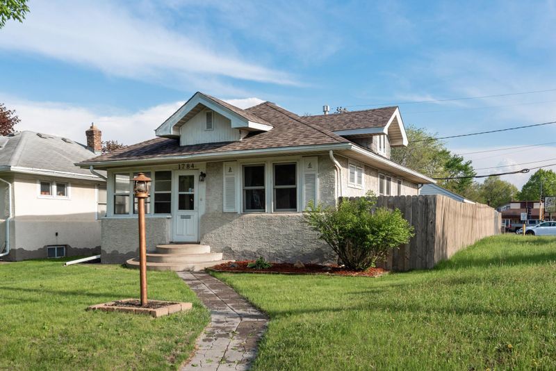 1784 Reaney Ave E, Saint Paul, MN 55119