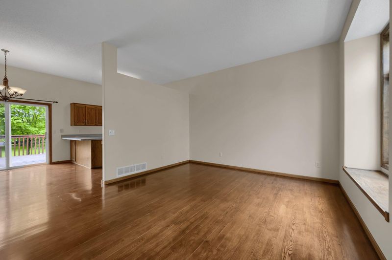 18218 Ironton St NW, Elk River, MN 55330