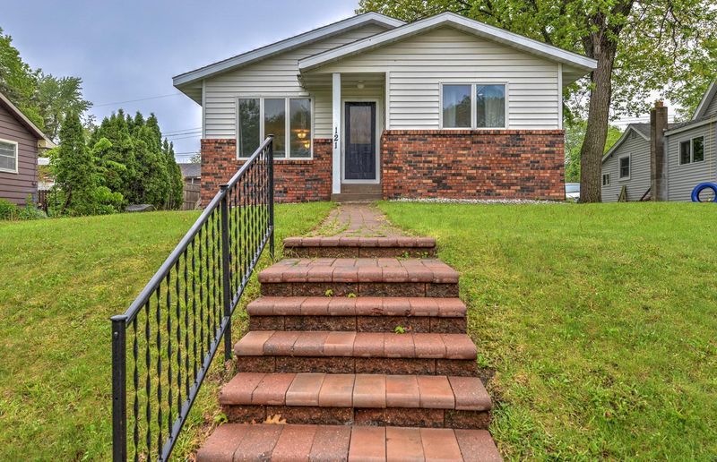 121 Flora St N, Prescott, WI 54021
