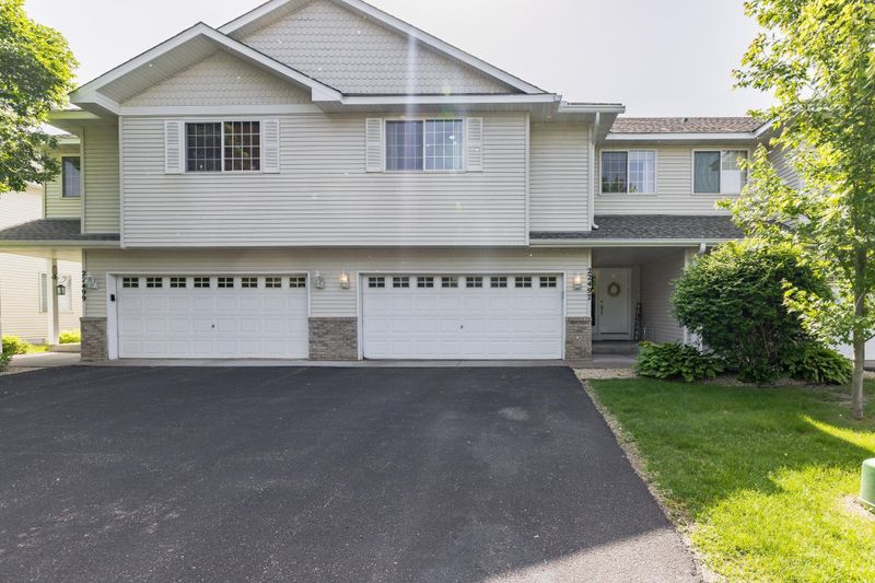 22497 Evergreen Cir, Forest Lake, MN 55025