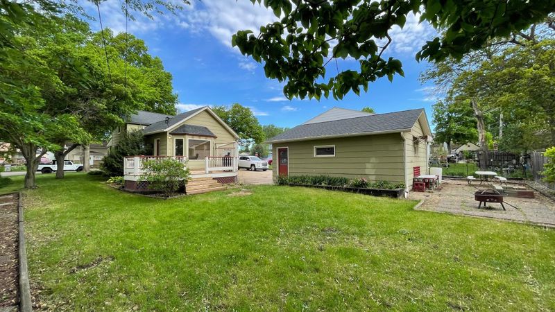 404 2nd Ave NW, Kasson, MN 55944
