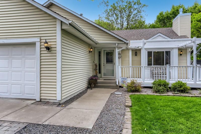 9574 Niagara Ln N, Maple Grove, MN 55369