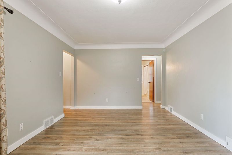8880 Grey Cloud Island Dr S, Saint Paul Park, MN 55071