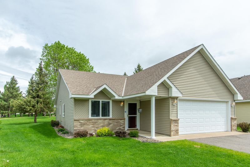 2533 Woodridge Ln, Brainerd, MN 56401