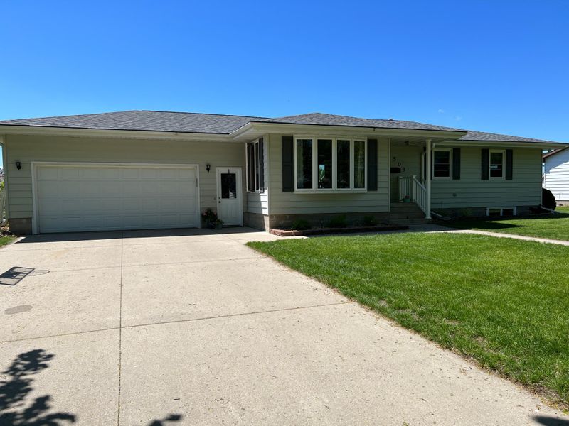 509 20th St N, Benson, MN 56215