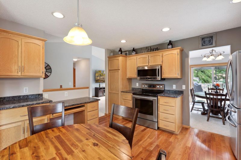 9437 Edison St NE, Blaine, MN 55449