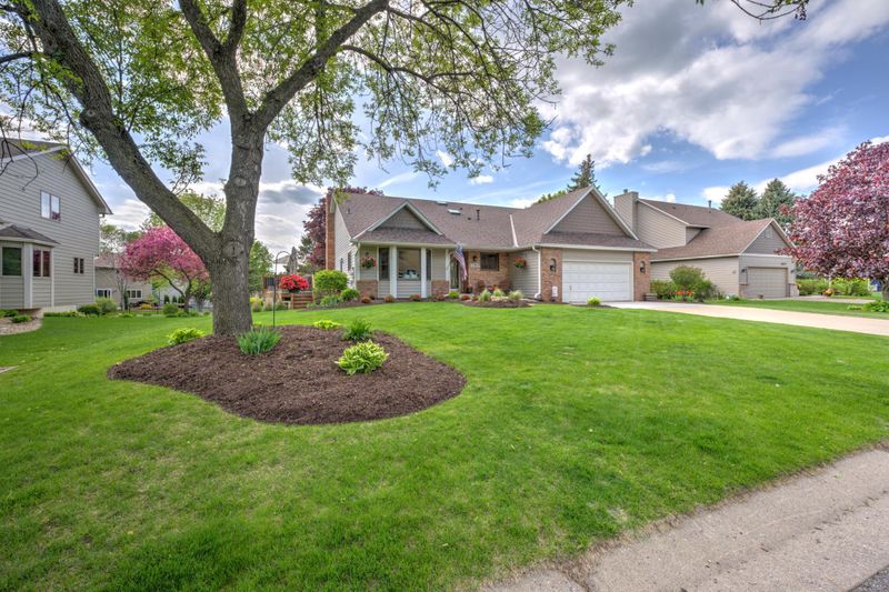 4635 Fairway Hills Dr, Eagan, MN 55123