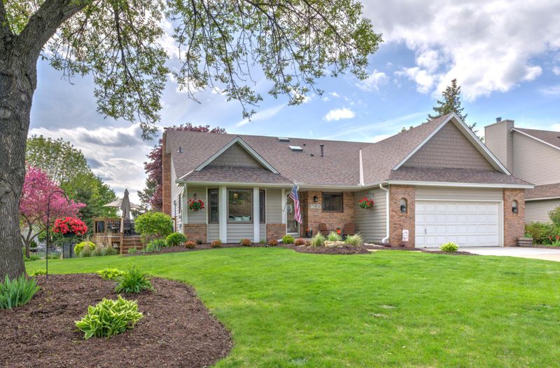 4635 Fairway Hills Dr, Eagan, MN 55123