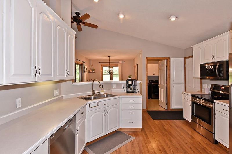 538 Oakridge Pl, Medford, MN 55049