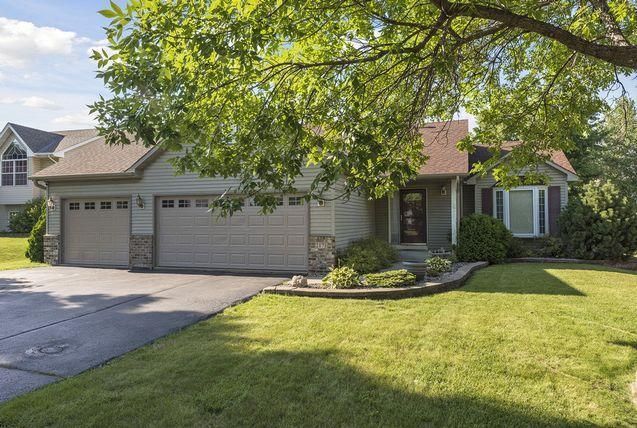 2171 Mathias Rd, Shakopee, MN 55379