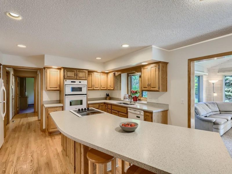 2650 Ashley Ter, New Brighton, MN 55112