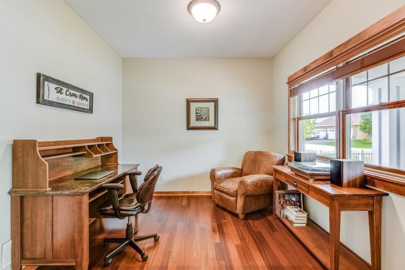 5749 Morgan Trl, White Bear Lake, MN 55110