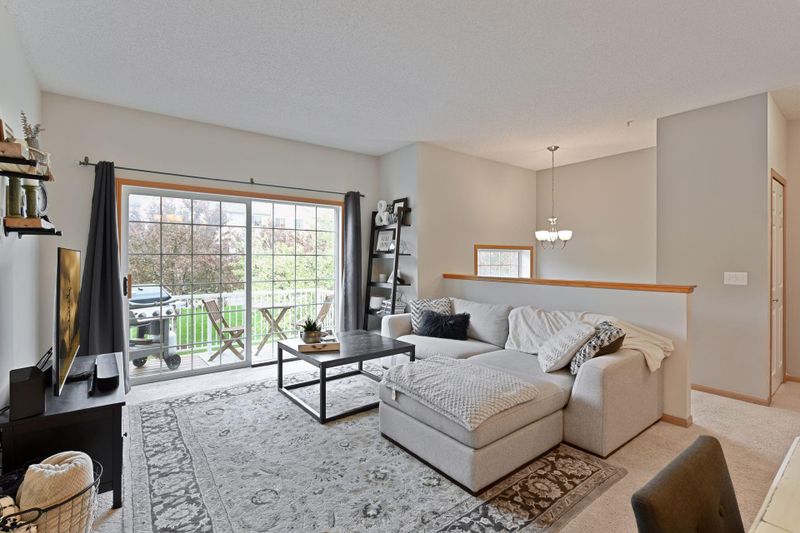 558 Willoughby Way W, Minnetonka, MN 55305