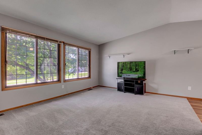 440 97th Ln NE, Blaine, MN 55434