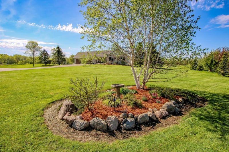 6672 County Road 73 NE, Nelson, MN 56355