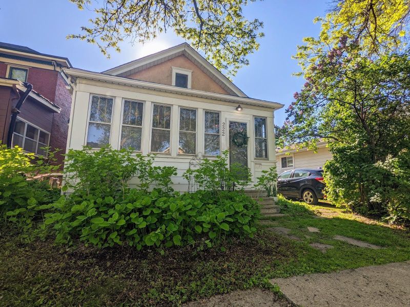 222 Colborne St, Saint Paul, MN 55102