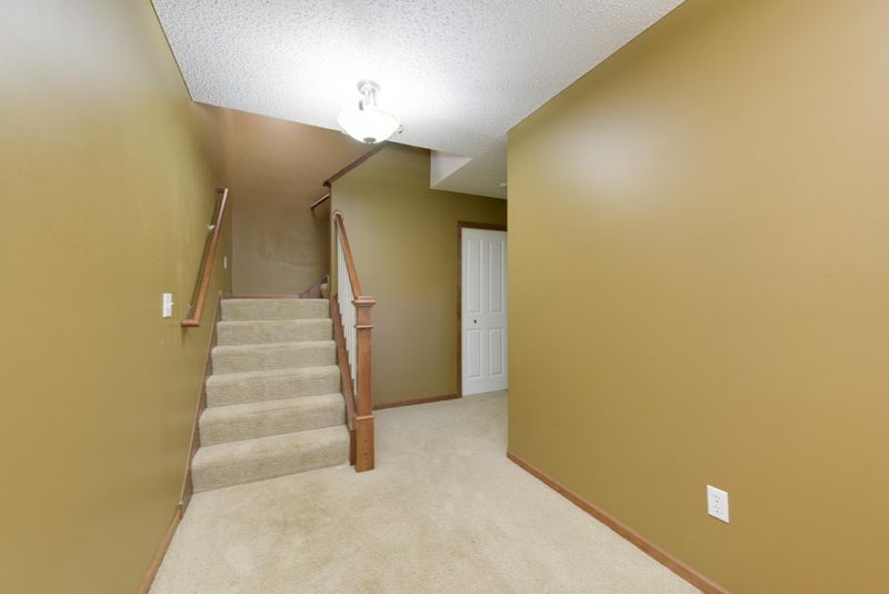 19182 Hoover St NW, Elk River, MN 55330