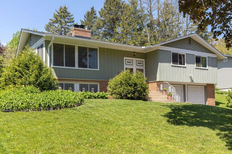1289 Danforth St, Saint Paul, MN 55117