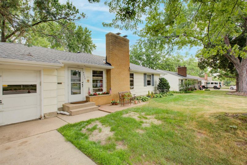 4628 Valley View Rd, Edina, MN 55424