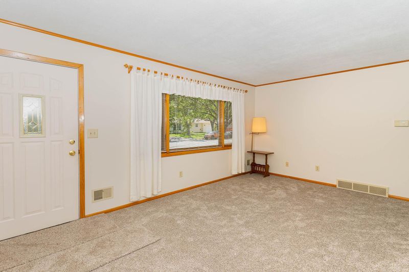 2204 Pine St, Hastings, MN 55033
