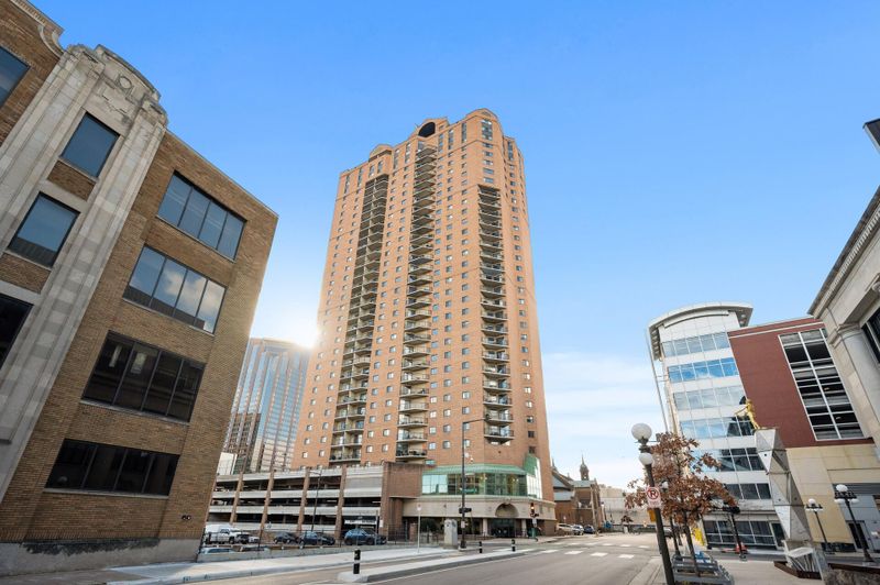 78 10th St E #1907, Saint Paul, MN 55101