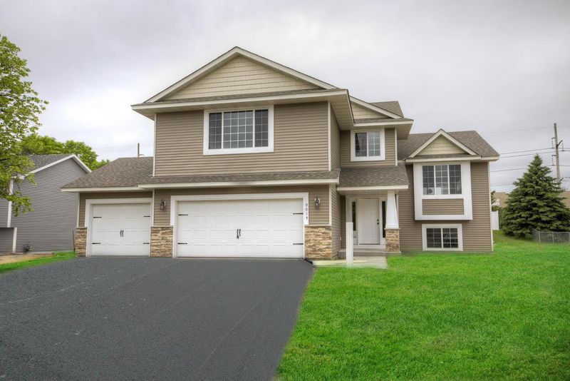 9780 Jordan Ave NE, Hanover, MN 55341