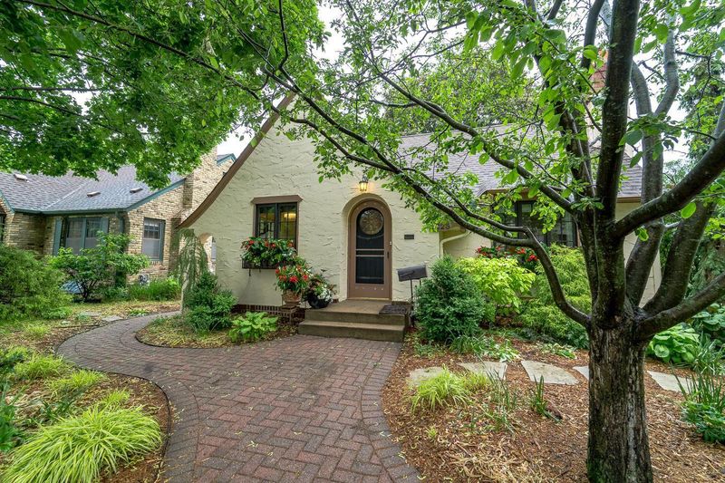 5325 Humboldt Ave S, Minneapolis, MN 55419