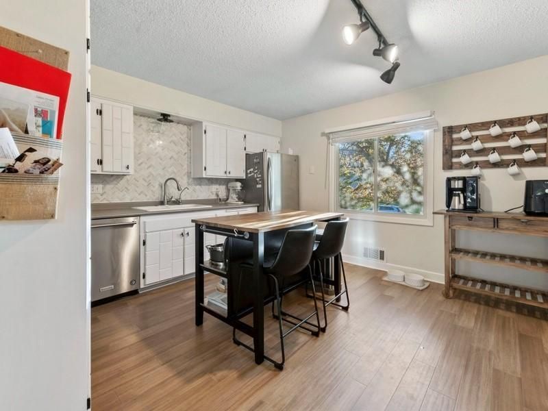 3941 Palisade Way, Eagan, MN 55122