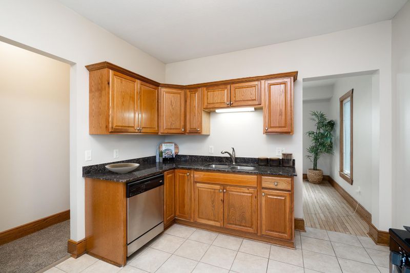 3830 N 6th St, Minneapolis, MN 55412