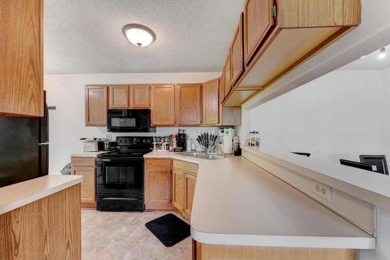 7527 Wedgewood Way, Maple Grove, MN 55311