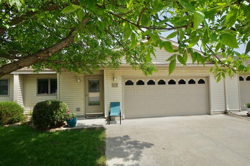 1907 W Welco Dr, Saint Peter, MN 56082
