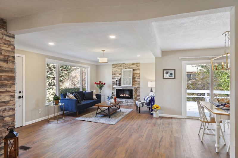 3570 English St, Vadnais Heights, MN 55110