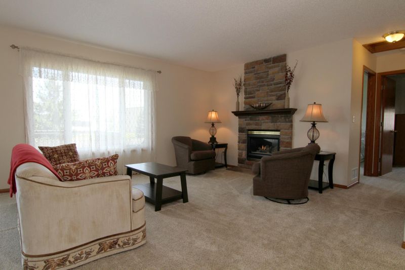 3787 63rd St E, Inver Grove Heights, MN 55076