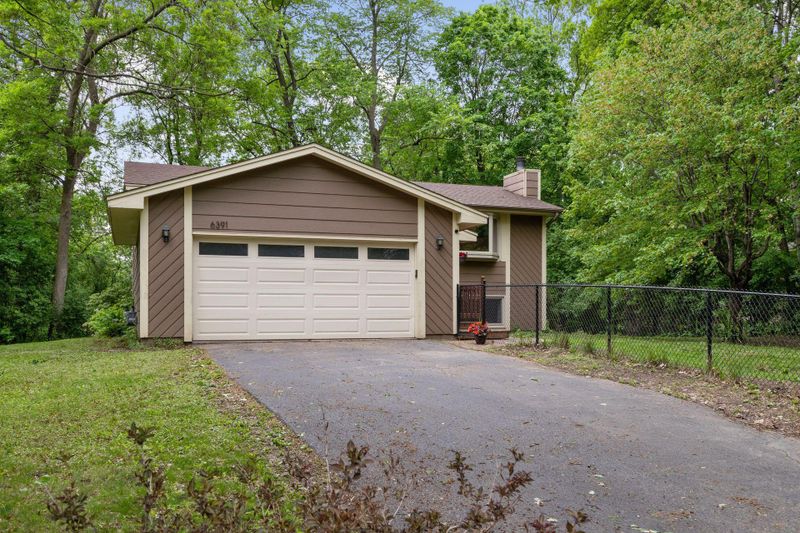 6391 Otter Rd, Mound, MN 55364
