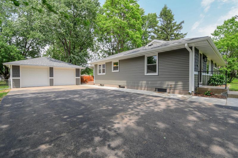 9624 Elliot Ave S, Bloomington, MN 55420
