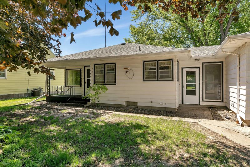 109 6th Ave S, Sauk Rapids, MN 56379
