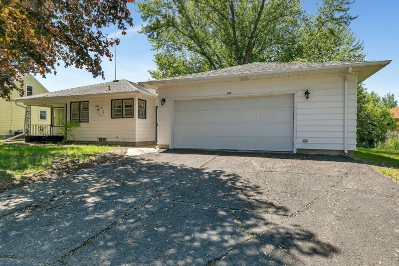 109 6th Ave S, Sauk Rapids, MN 56379