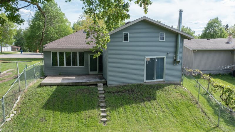631 E Adolphus Ave, Fergus Falls, MN 56537