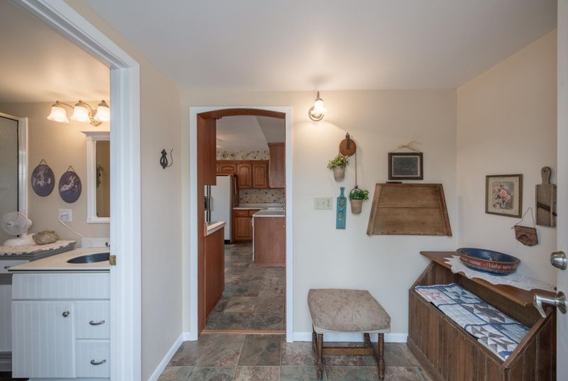 411 Lakeview Blvd, Coleraine, MN 55722