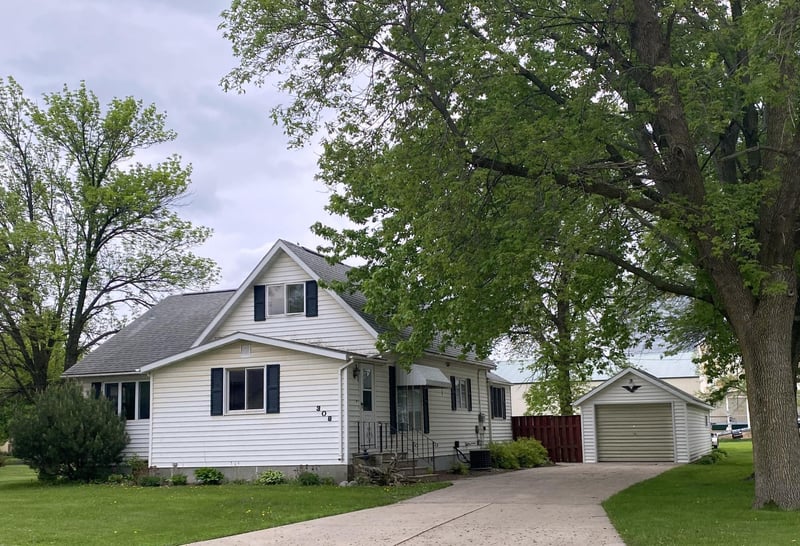308 Whited St E, Jeffers, MN 56145