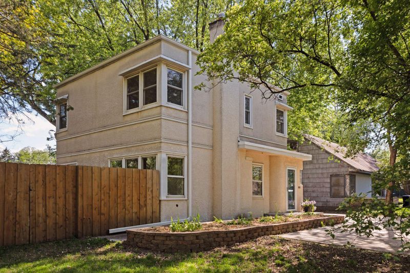 1244 County Road B W, Roseville, MN 55113