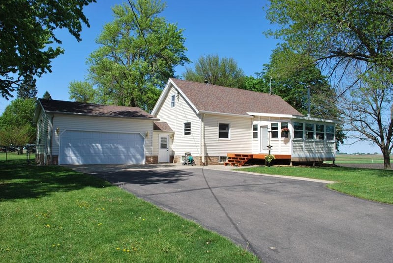 3085 120th St, Granada, MN 56039
