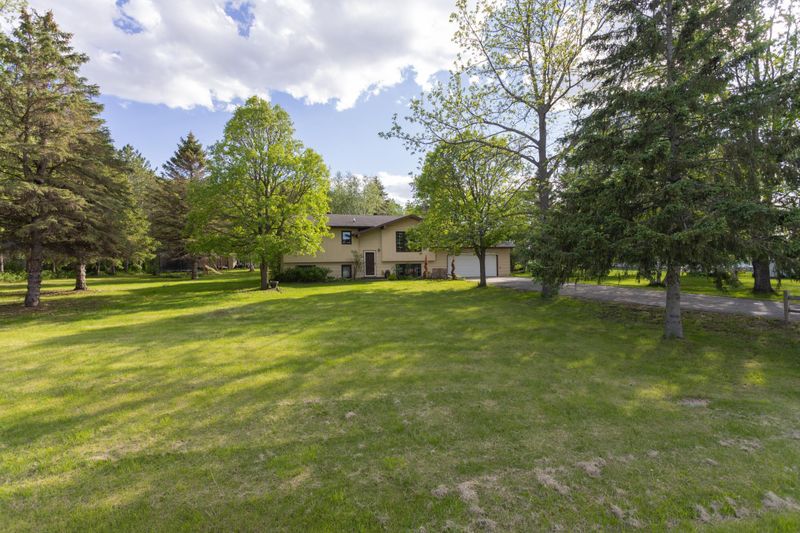 526 N Woodland Dr, Fergus Falls, MN 56537