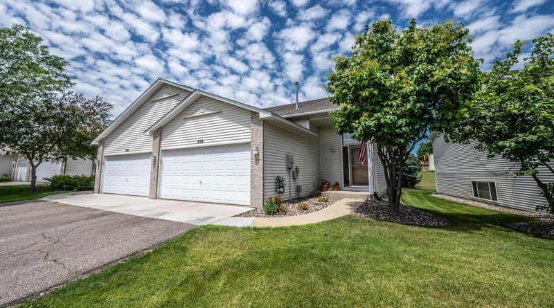 326 Archibald Ln, Dundas, MN 55019