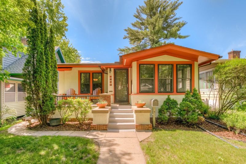 1870 Saint Clair Ave, Saint Paul, MN 55105