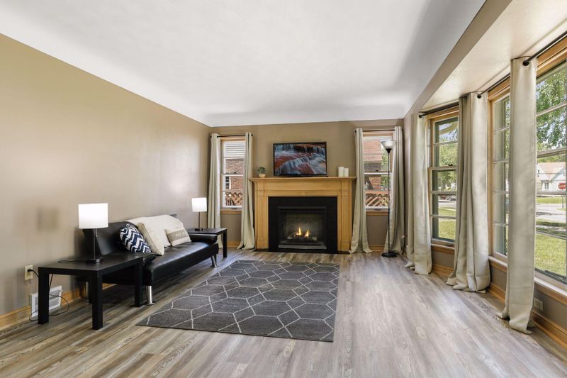 2032 Fremont Ave E, Saint Paul, MN 55119