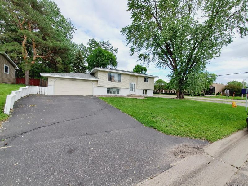 7301 Symphony St NE, Minneapolis, MN 55432