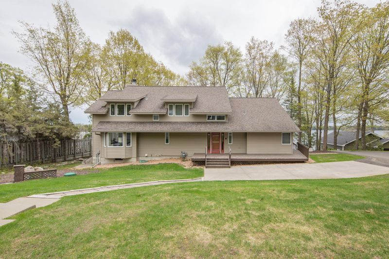 21058 S Moose Point Rd, Grand Rapids, MN 55744