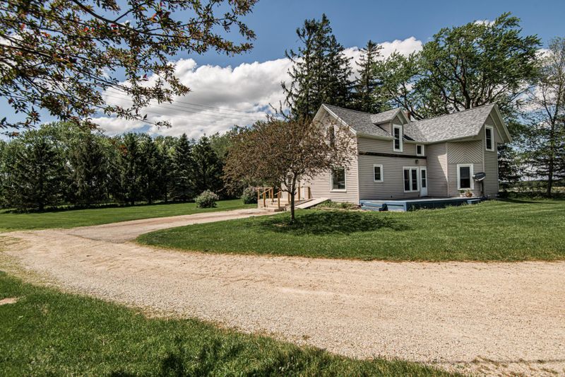 5130 Viola Rd NE, Rochester, MN 55906
